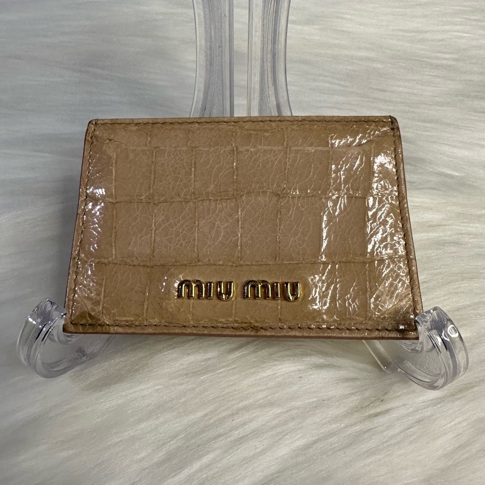 MIU MIU card holder in tan